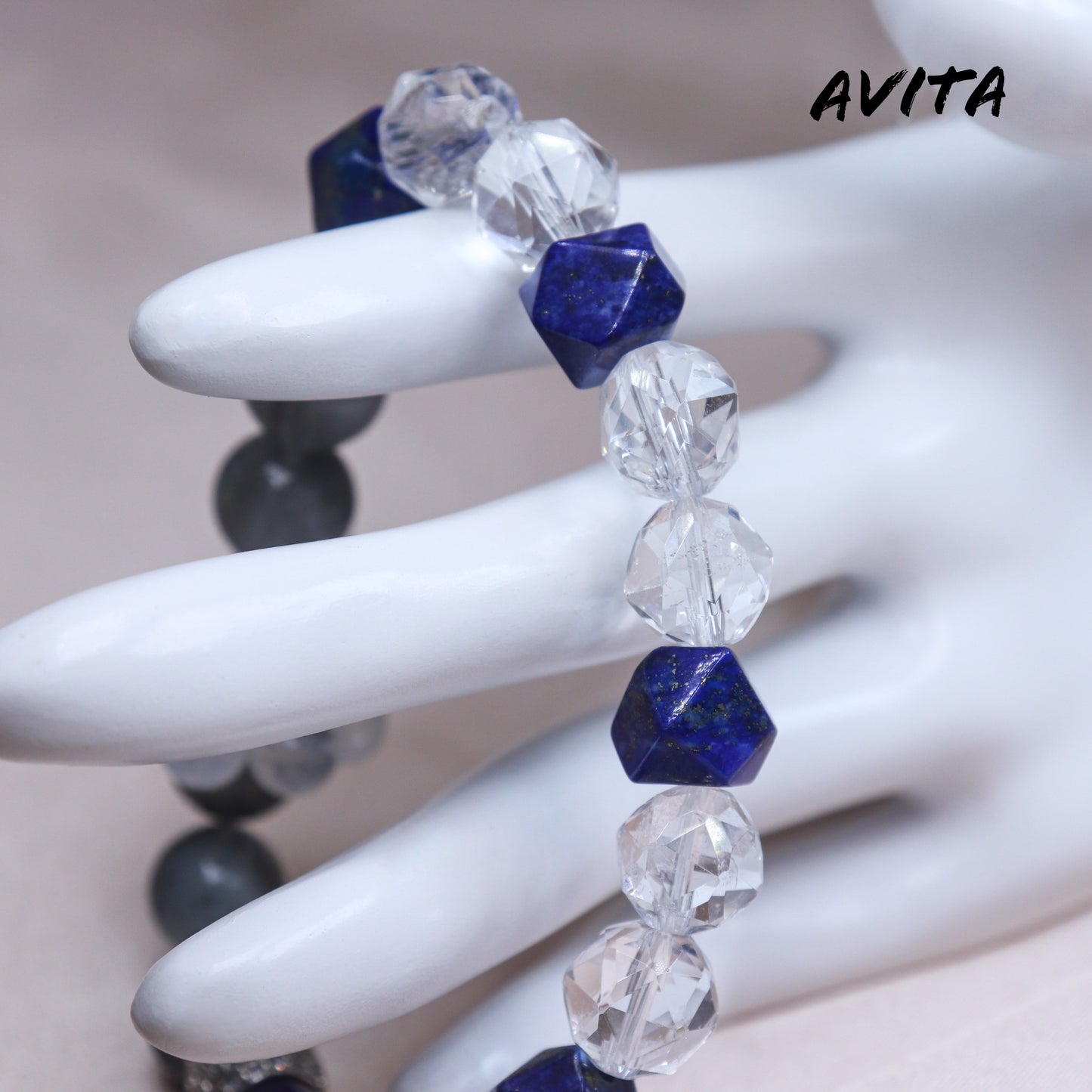 AVITA Mind Healer 15% OFF Natural Aquamarine Bracelet Jewelry For Elevating Your Courage and Confidence